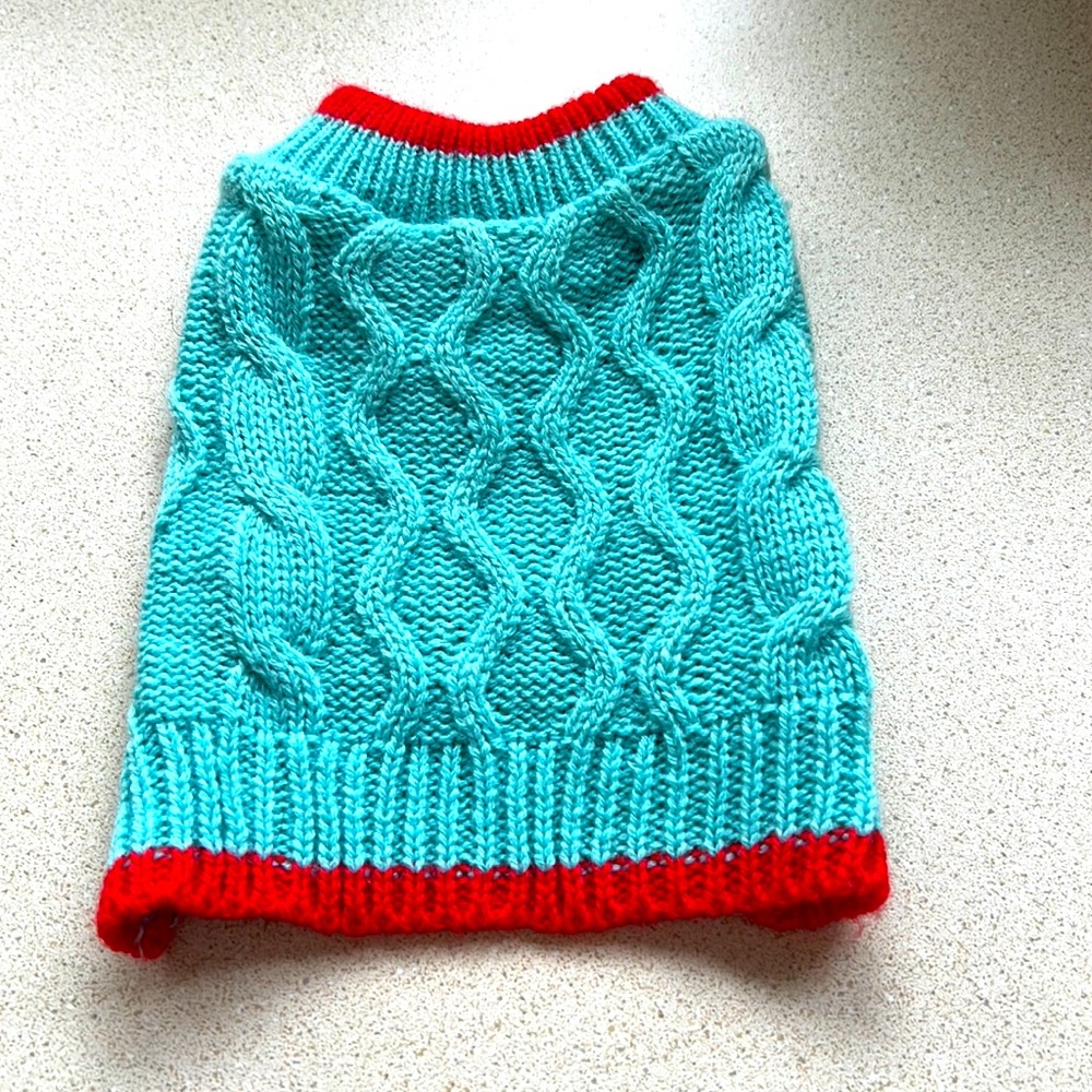 PUPPY SWEATER